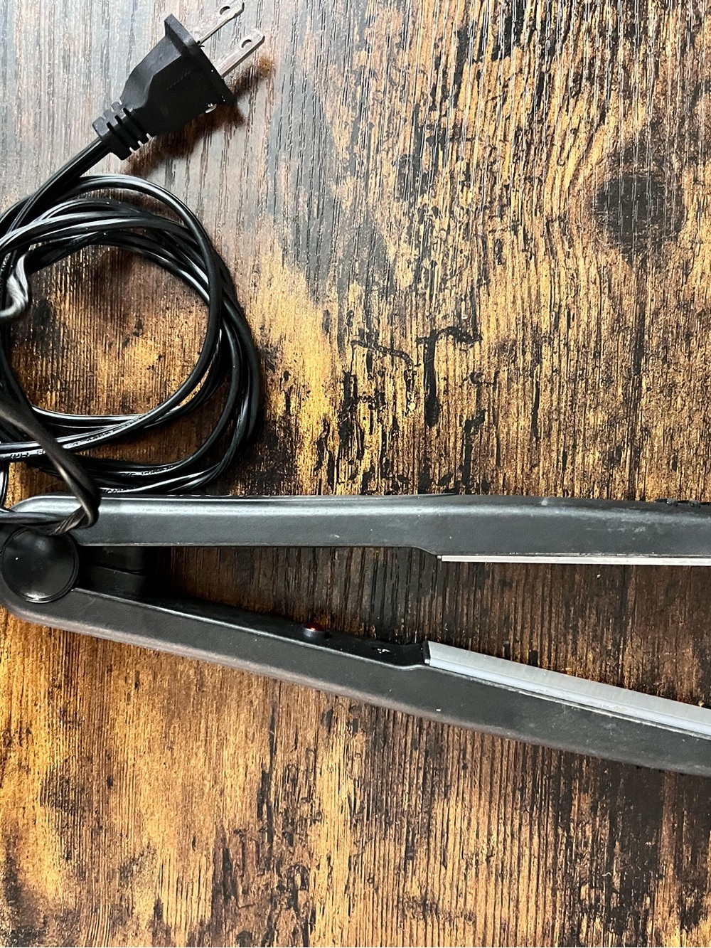 Black Hair Straightener Flat Iron - Electric Styling Tool